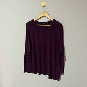 Athleta Medium Maroon Auberge Cloudlight Relaxed Asymmetrical Long Sleeve Top
